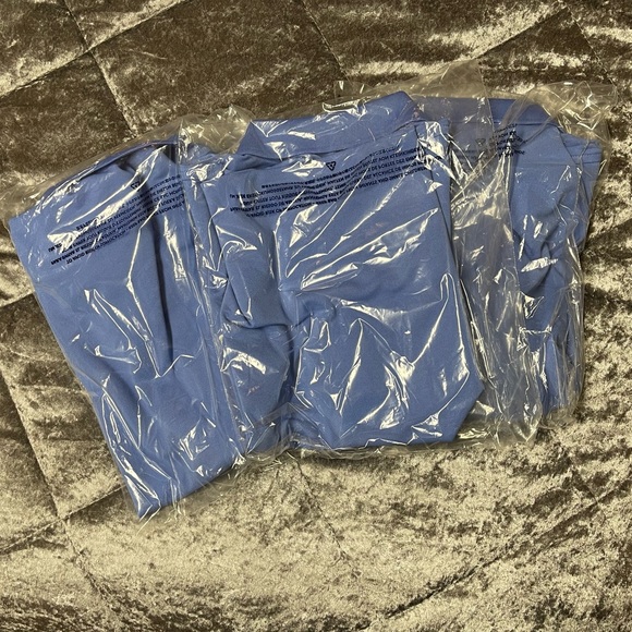 Kwik Trip Uniform Top - Picture 2 of 6